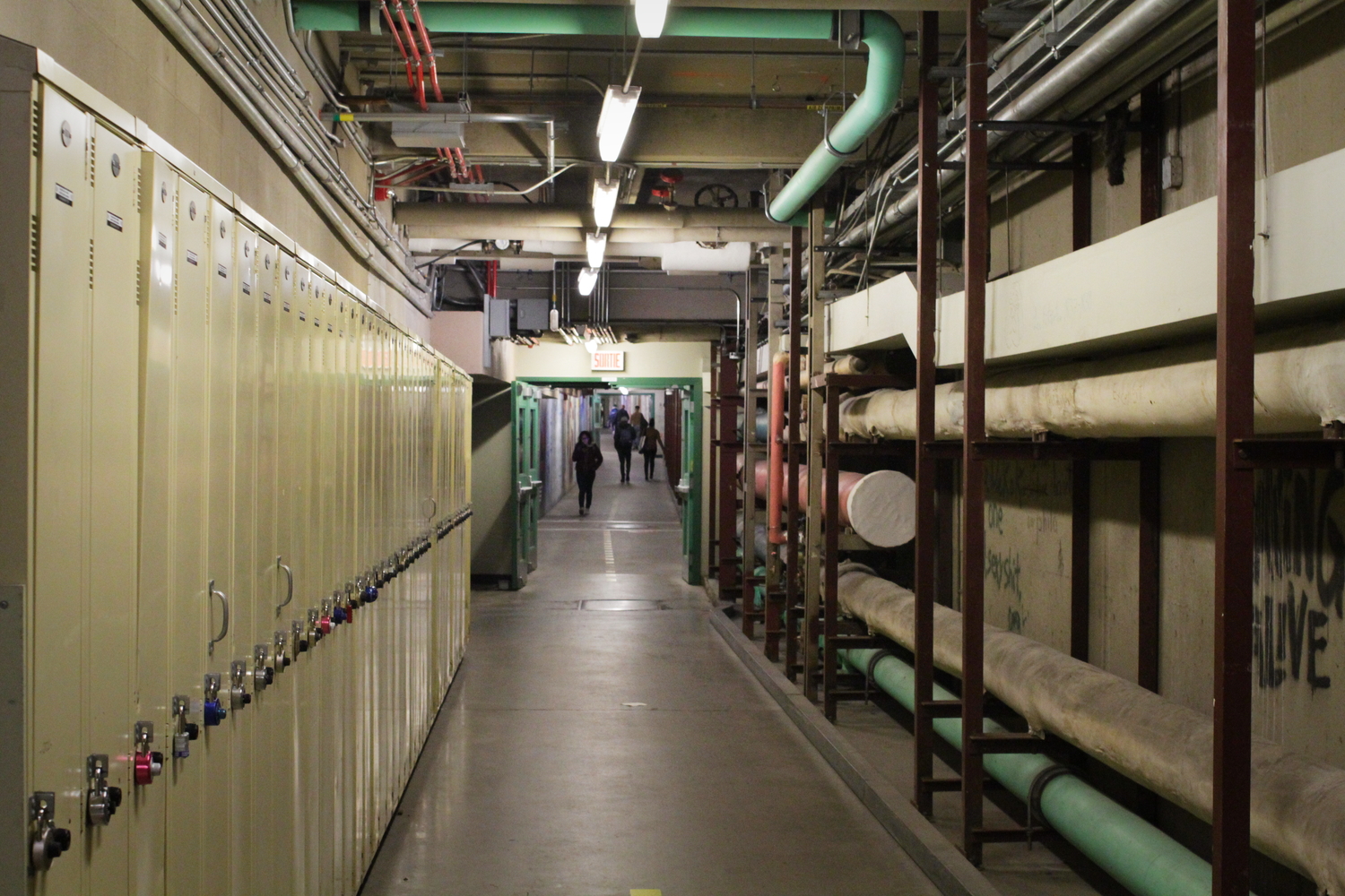 Un couloir souterrain de l’université Laval.