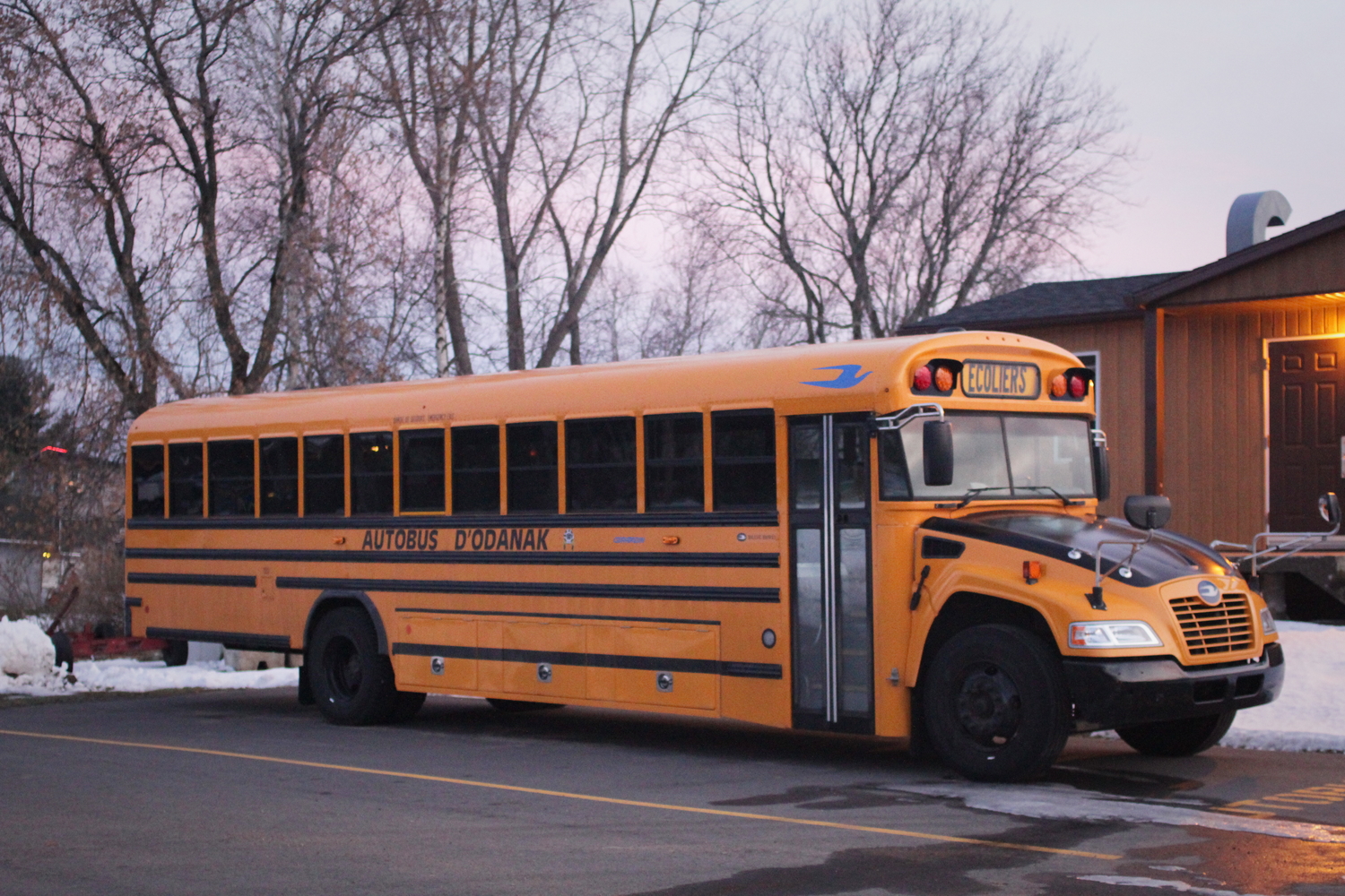 Bus scolaire pour les écoliers d’Odanak qui vont à l’école dans d’autres villes.