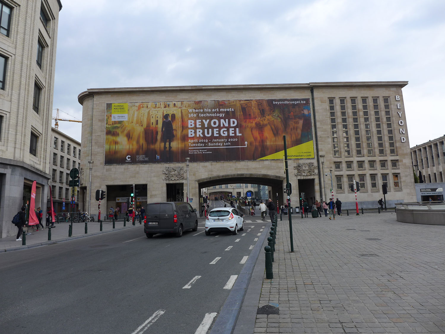 Centre de Bruxelles, la Gare centrale est à deux pas de plusieurs lieux culturels comme le musée de Bozar.