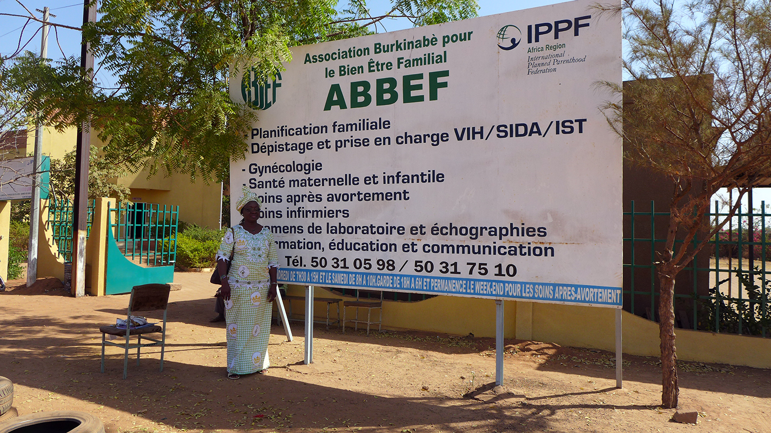Entrée au siège de l’ABBEF à Ouagadougou où l’envoyée spéciale des globe-reporters a rendez-vous pour s’entretenir avec Adissa KONATE.