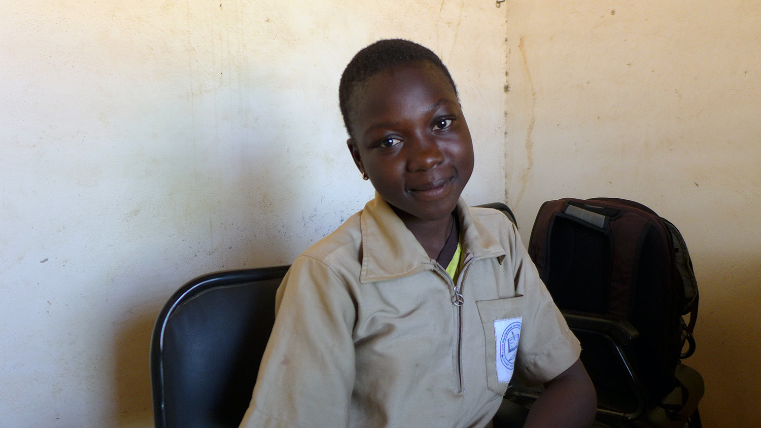 Faisatu NKIAMA est en 5ème et veut étudier pour devenir sage-femme. 